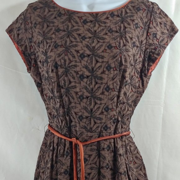 Vintage Brown and Black Floral Eyelet Dress Short Sleeve Lined with Satin Belt - Picture 2 of 15